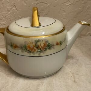 Vintage MZ Austria porcelain teapot